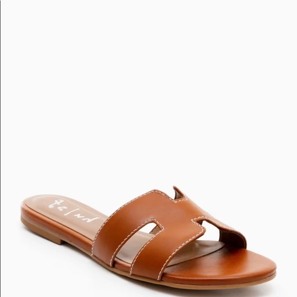 Tuckernuck Shoes - Tuckernuck Alibi Sandal, 7